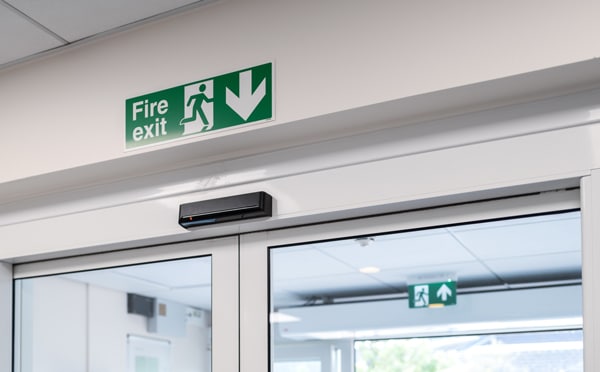 nödutgångsskyltar